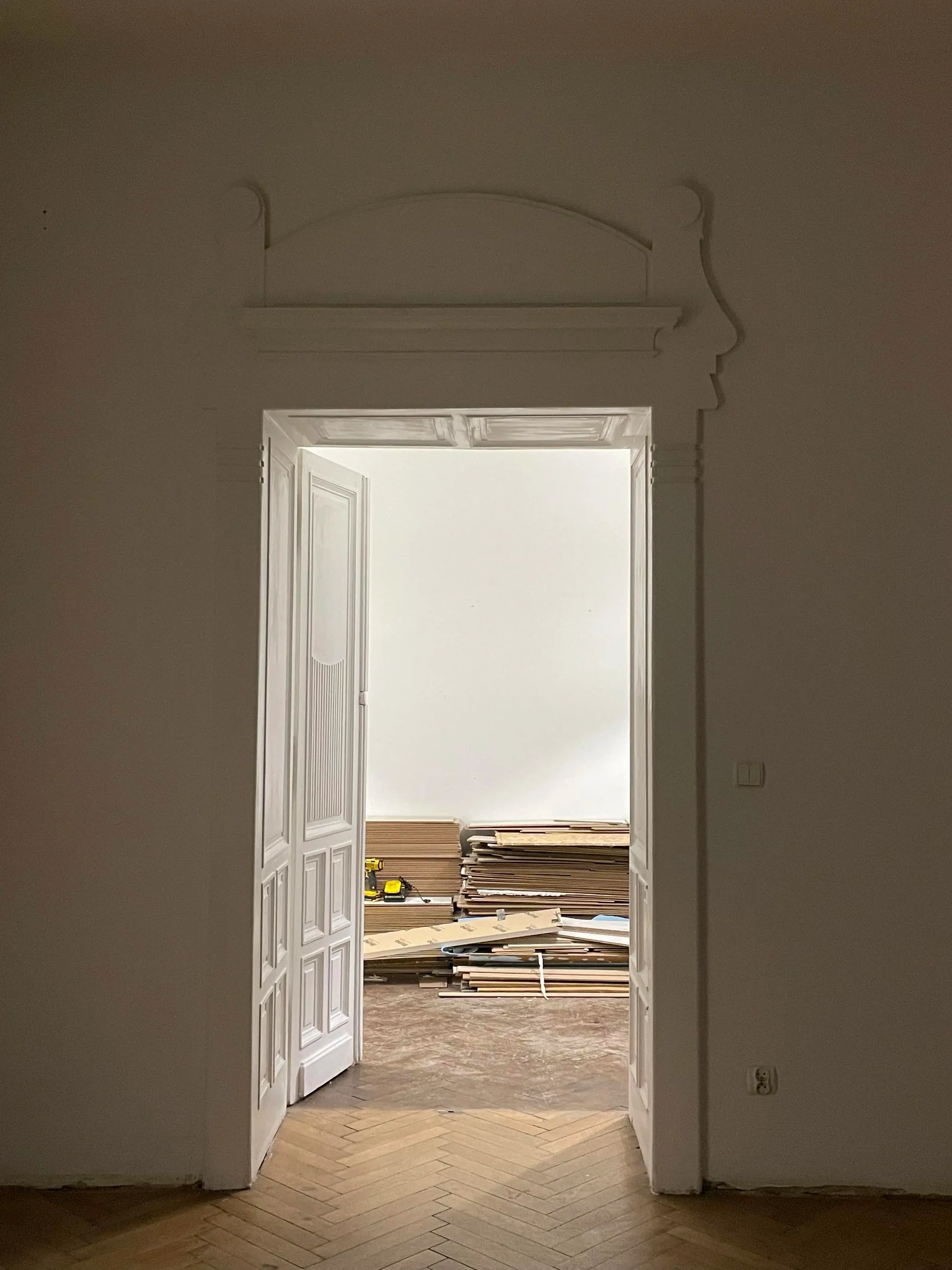 Barska timber detail