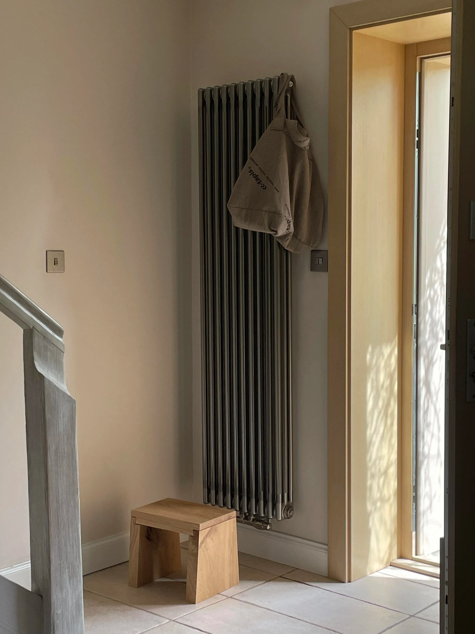 Helka solid oak stool